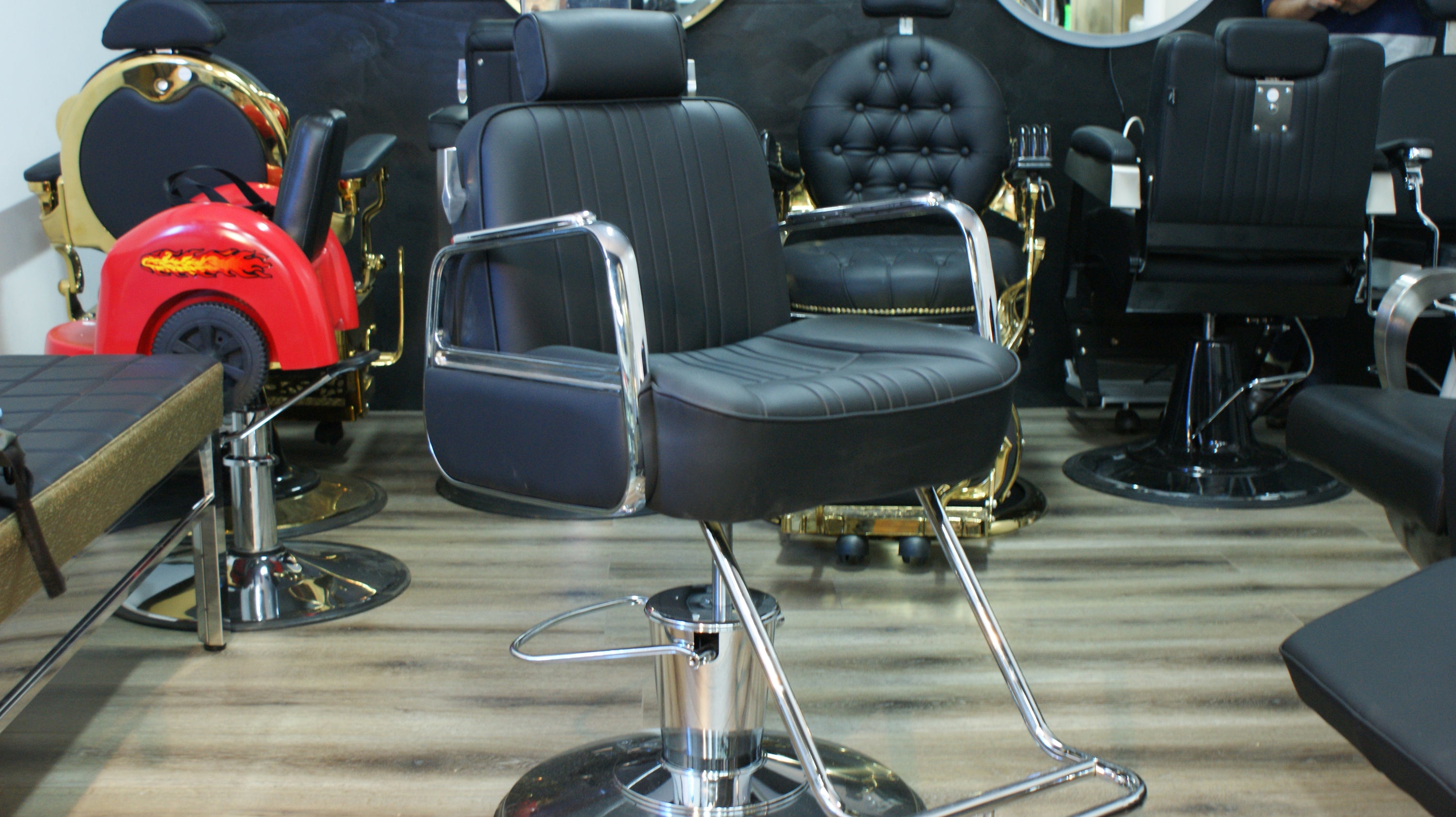 Ossion Barber Chair